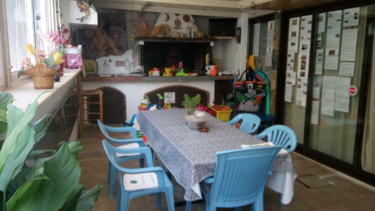 Villa George - Family Holidays เนอามากรี ภายนอก รูปภาพ